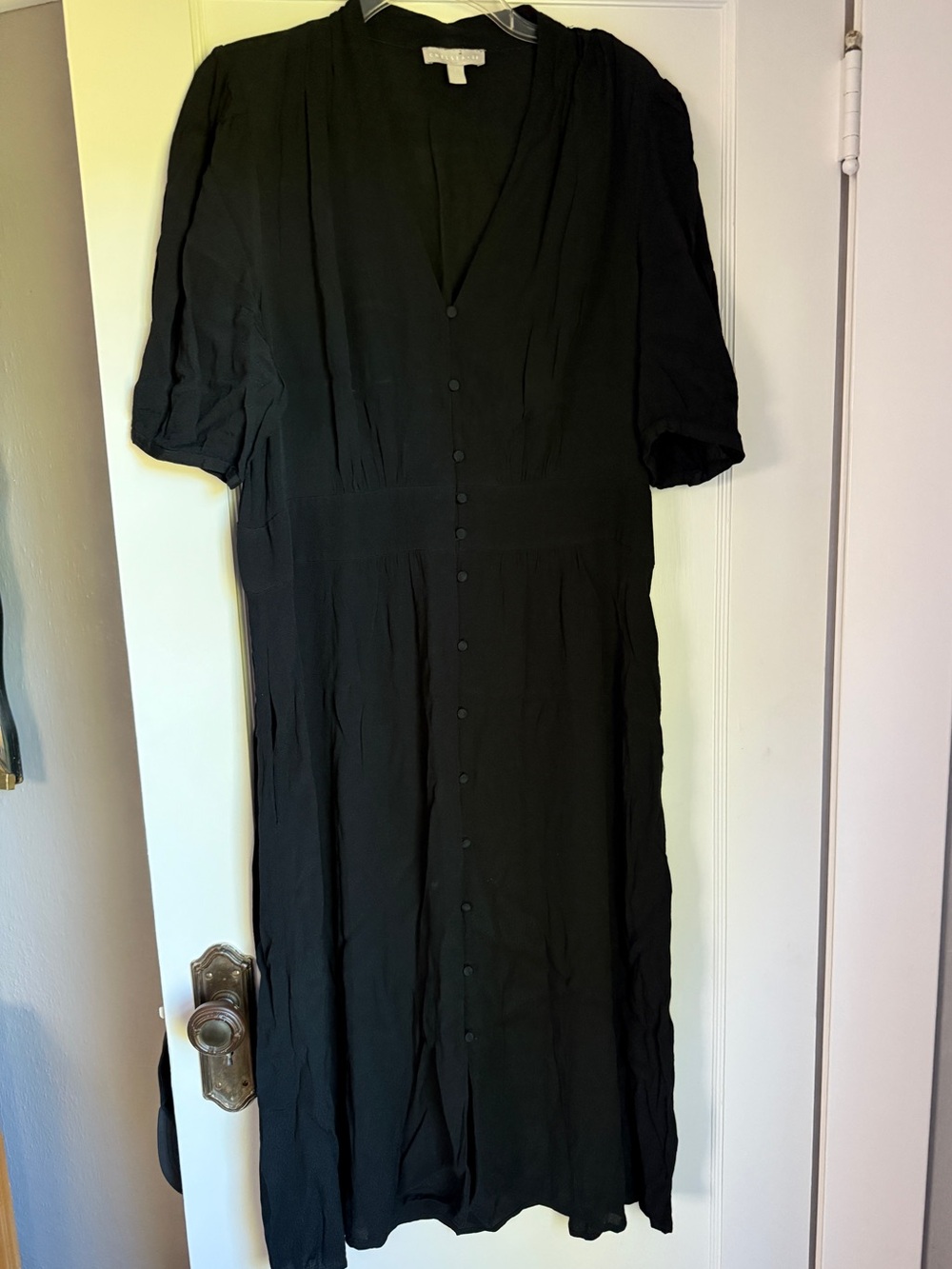Chelsea28 Black V-Neck Dress